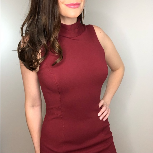 Mock neck wine midi dress with slit - Picture 5 of 7